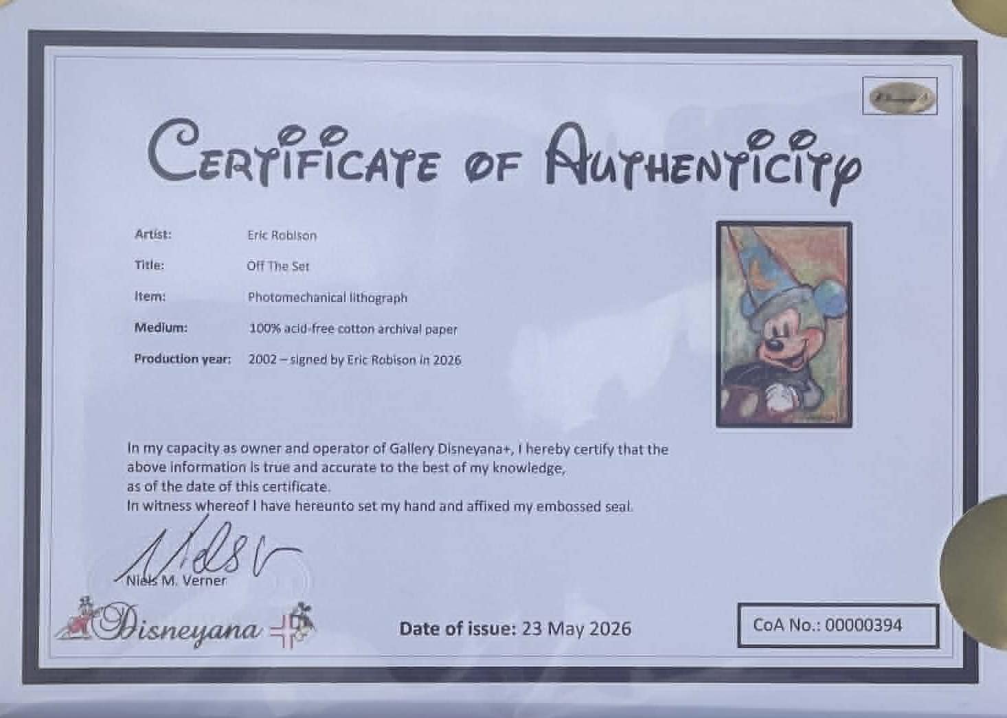 100 Mickeys lithograph: Off The Set - Image 3